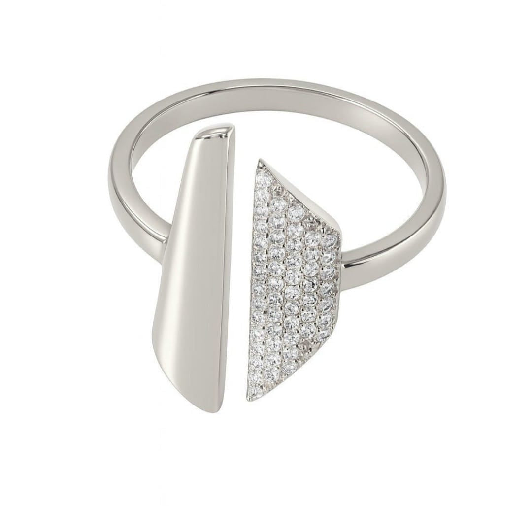 Anello con Scudo di Zirconi