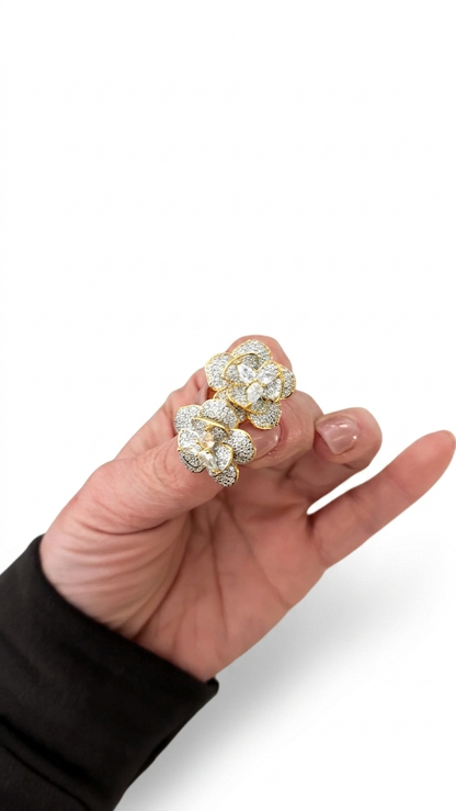 Orecchini Fiore Camelie con Pavé di Zirconi (OR182)